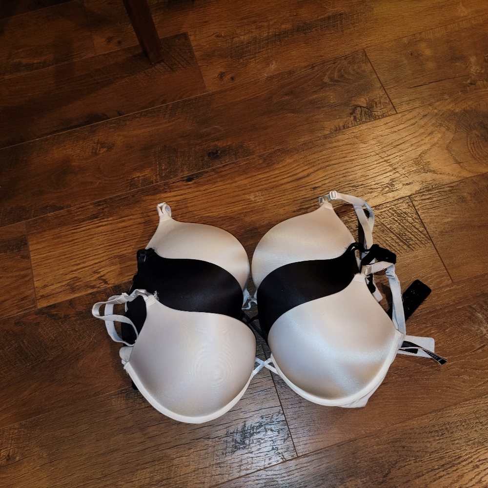 Bundle of 3 VS 34DD bombshell bras